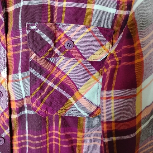 Duluth Trading Women’s Plaid Vented Flannel Shirt Outdoor Casual Hiking Size M - Picture 5 of 9